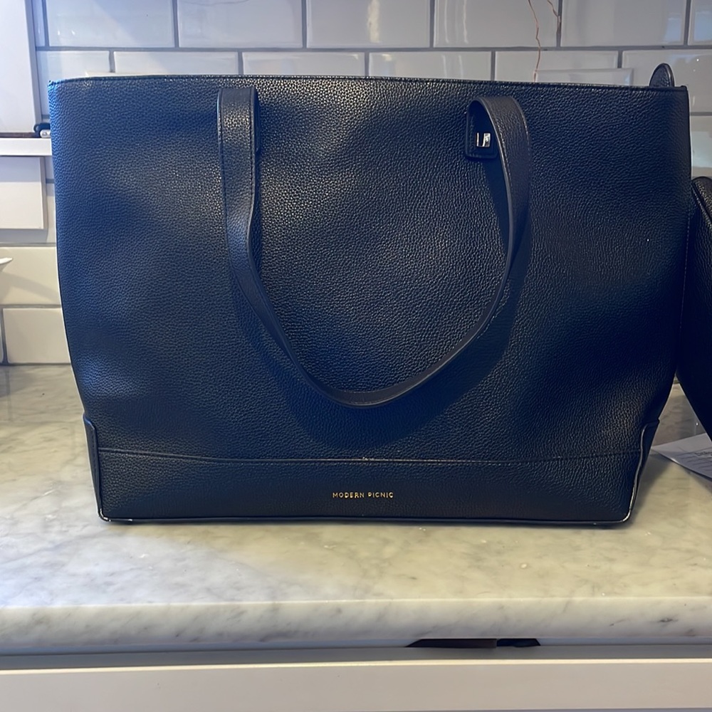 Modern Picnic: The Tote